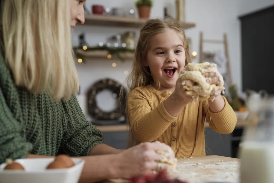 Essential guide for nannies on celebrating holidays and special occasions with families. Learn communication and tradition-integrating tips.